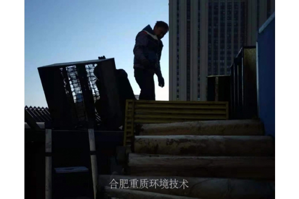 合肥市瑤海區五里山天街大型綜合商業體油煙機油煙管道清洗